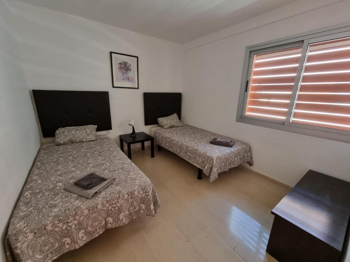 Aparthotel Strelitzia Park à San Miguel de Abona Extérieur photo